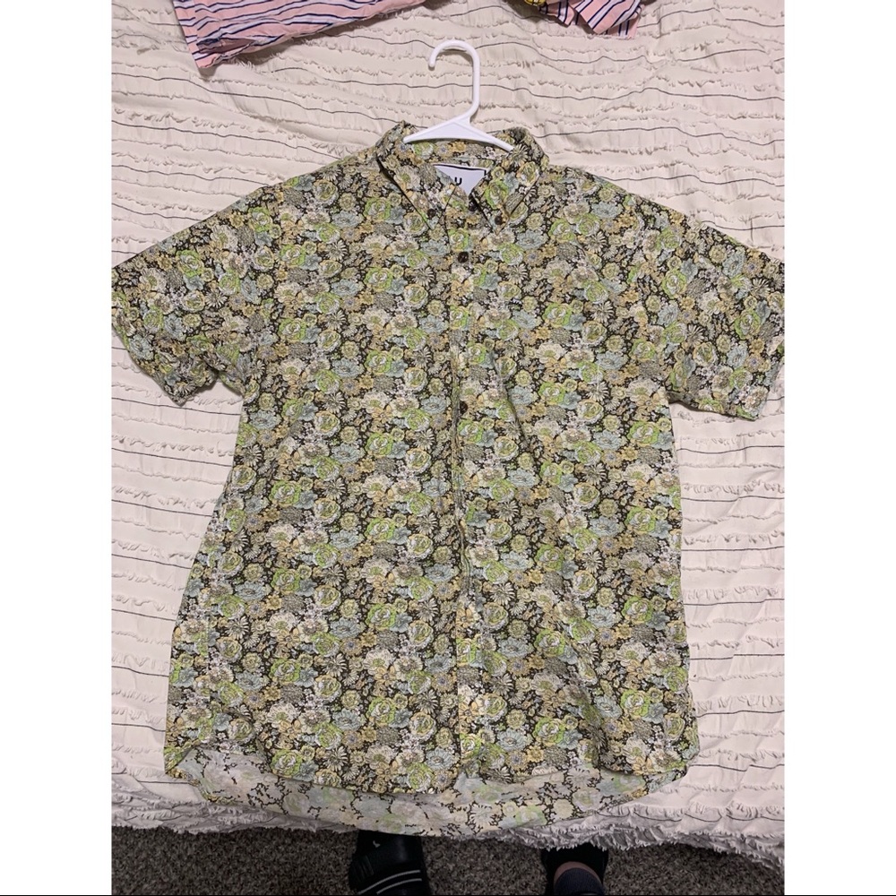 Peau De Loup androgynous floral button up